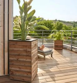 Jardipolys Pots, Cache-pots Et Jardinières D'extérieur Bac à Fleurs Carré Acier Noir Et Bois De Sapin épicéa -Parasols Soldes Magasin bac a fleurs carre acier noir et bois de sapin epicea 1