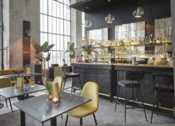 Maisons Du Monde Plantes D'extérieur Artificielles Bananier Artificiel En Pot -Parasols Soldes Magasin bananier artificiel en pot 1000 0 32 191420 13