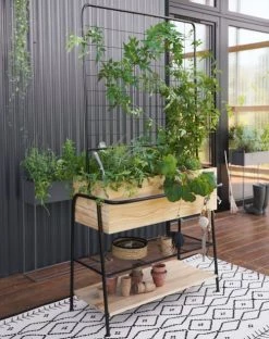 Maisons Du Monde Pots, Cache-pots Et Jardinières D'extérieur Jardinière En Bois De Pin Et Métal Noir -Parasols Soldes Magasin jardiniere en bois de pin et metal noir 1000 2 20 220067 4