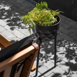 Oviala Pots, Cache-pots Et Jardinières D'extérieur Lot De 2 Caches Pots En Métal Gris -Parasols Soldes Magasin lot de 2 caches pots en metal gris 3