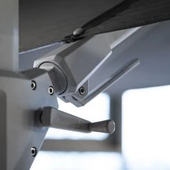 Platinum Parasols Parasol Déporté Rotatif 3x3m Double Inclinaison Manhattan (gris Clair) -Parasols Soldes Magasin parasol deporte rotatif 3x3m double inclinaison manhattan gris clair 3