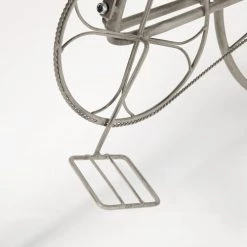 Maisons Du Monde Pots, Cache-pots Et Jardinières D'extérieur Porte-plantes Vélo En Métal Gris Effet Vieilli -Parasols Soldes Magasin porte plantes velo en metal gris effet vieilli 1000 1 4 189670 4