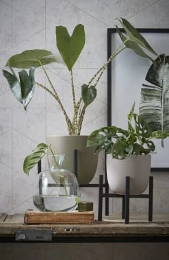 Mica Decorations Pots, Cache-pots Et Jardinières D'extérieur Porte-plants En Métal Noir H16 -Parasols Soldes Magasin porte plants en metal noir h16 2