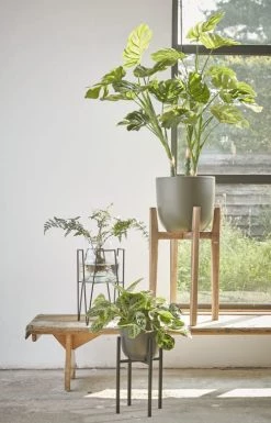 Mica Decorations Pots, Cache-pots Et Jardinières D'extérieur Porte-plants En Métal Noir H50 -Parasols Soldes Magasin porte plants en metal noir h50 1